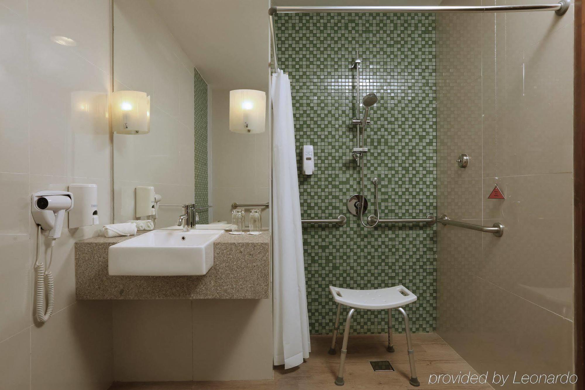 Diamond Kuta Bali 4*